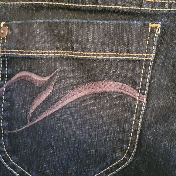 Gloria Vanderbilt Dark Blue Wash Cotton Blend Mid-Rise Bootcut Jeans Sz 6 Short - Picture 8 of 16